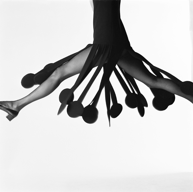 Peter Knapp, pour Pierre Cardin, jupe cinétique, Paris, 1970